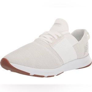 NWOB New Balance Womens Dynasoft Nergize V3 Cross Trainer Sneaker - White - 8.5W